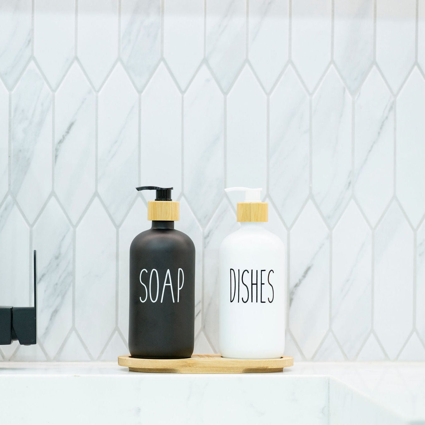 500ml Glass Pump Bottle Set – Bamboo Tray